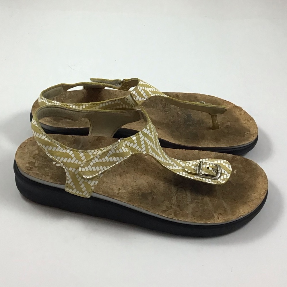 SAS Marina Chevron Yellow Sandals Size 8